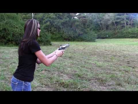 Kirsti Shoots the 500 Magnum